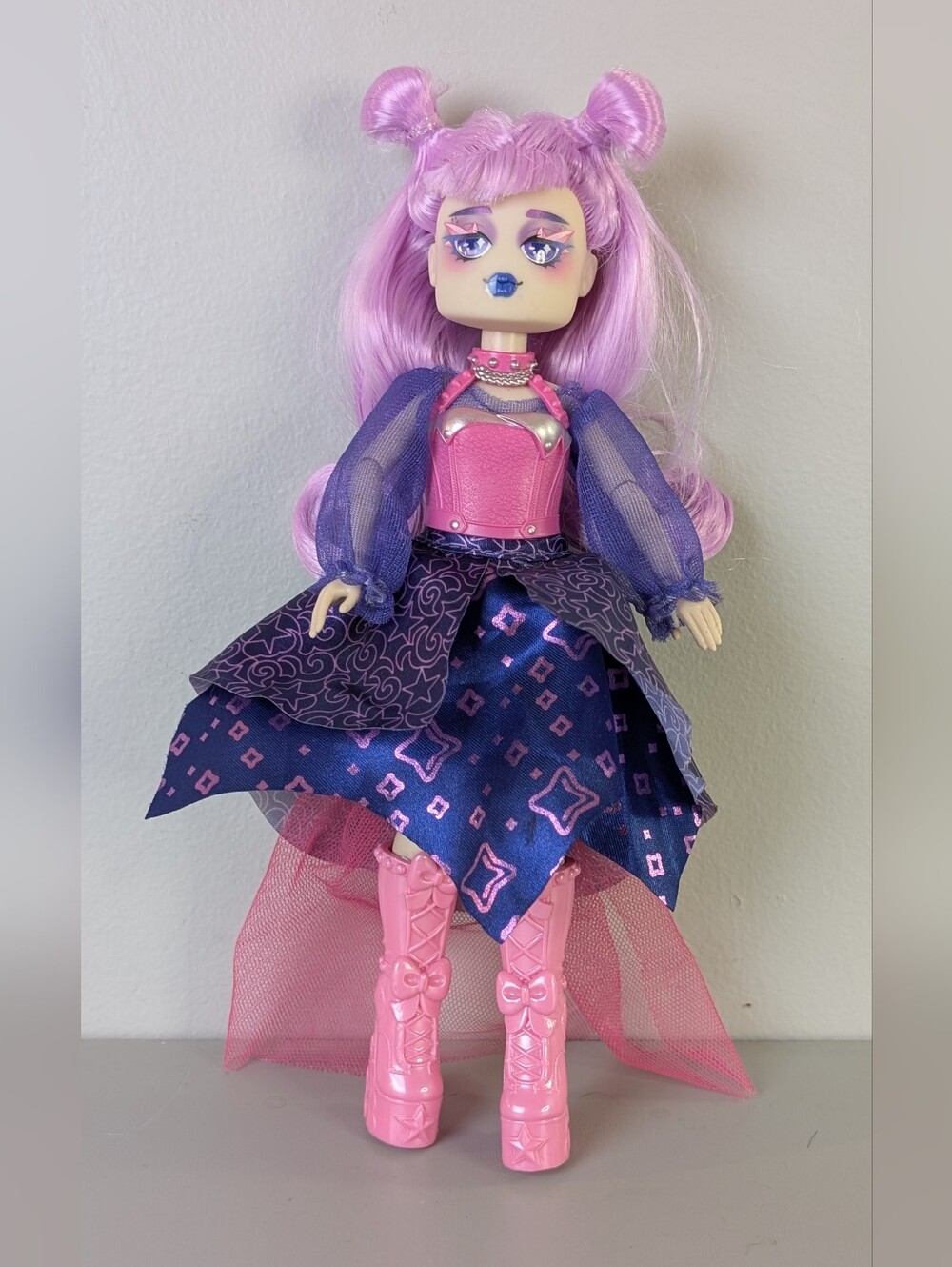 Royale High Avrilla the Dark Fairy Doll (No Wings)